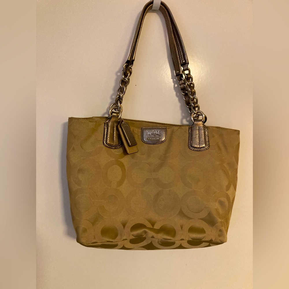 Vintage Coach handbag.  Excellent condition!